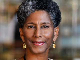 monroe.alicia-320-240/