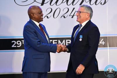 His Excellency President Dr. Mokgweetsi Eric Keabetswe Masisi and Dr. Paul Klotman