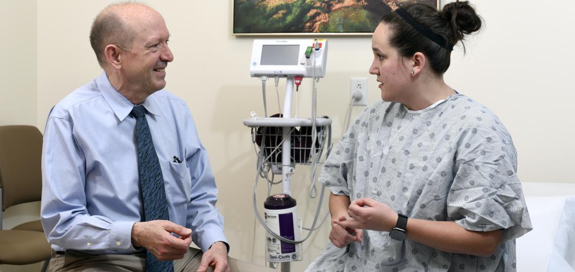 Gynecology oncologist meets with patient