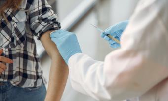 vaccine-needle-photo